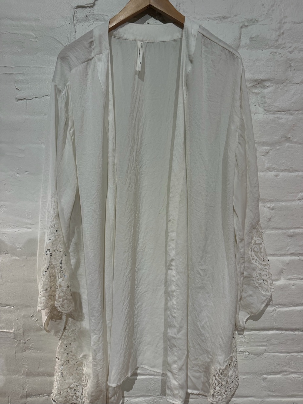 Anthropologie White Lace-Trim Lightweight Robe